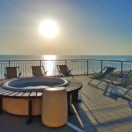 公寓 Casa Del Mar-1 By Interhome *